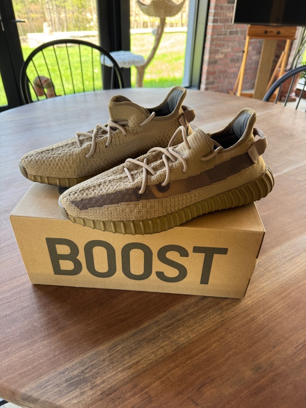 DEADSTOCK Yeezy Boost 350 V2 Men’s Sneakers - Earth